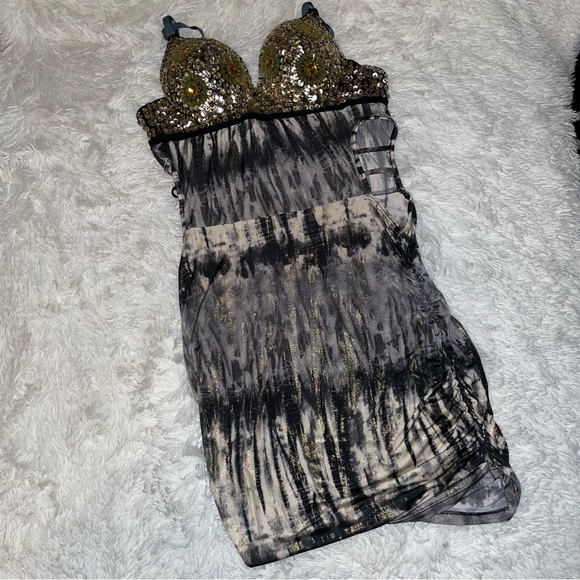 Meishulanna bra top women’s dress size large gold sequin embellishment - Picture 2 of 10